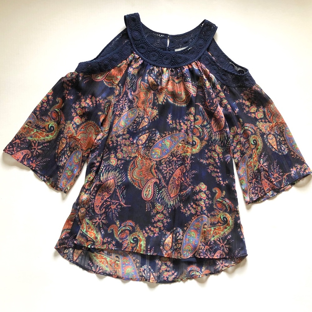 DANIEL RAINN• Navy Paisley Blouse
